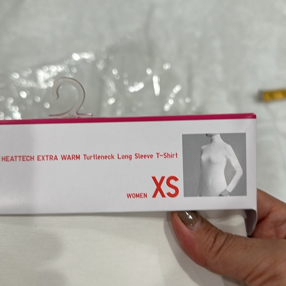 HEATTECH  JAPAN TECHNOLOGY EXTRA WARM TURTLENECK LONG SLEEVE T-Shirt size XS - Picture 5 of 6